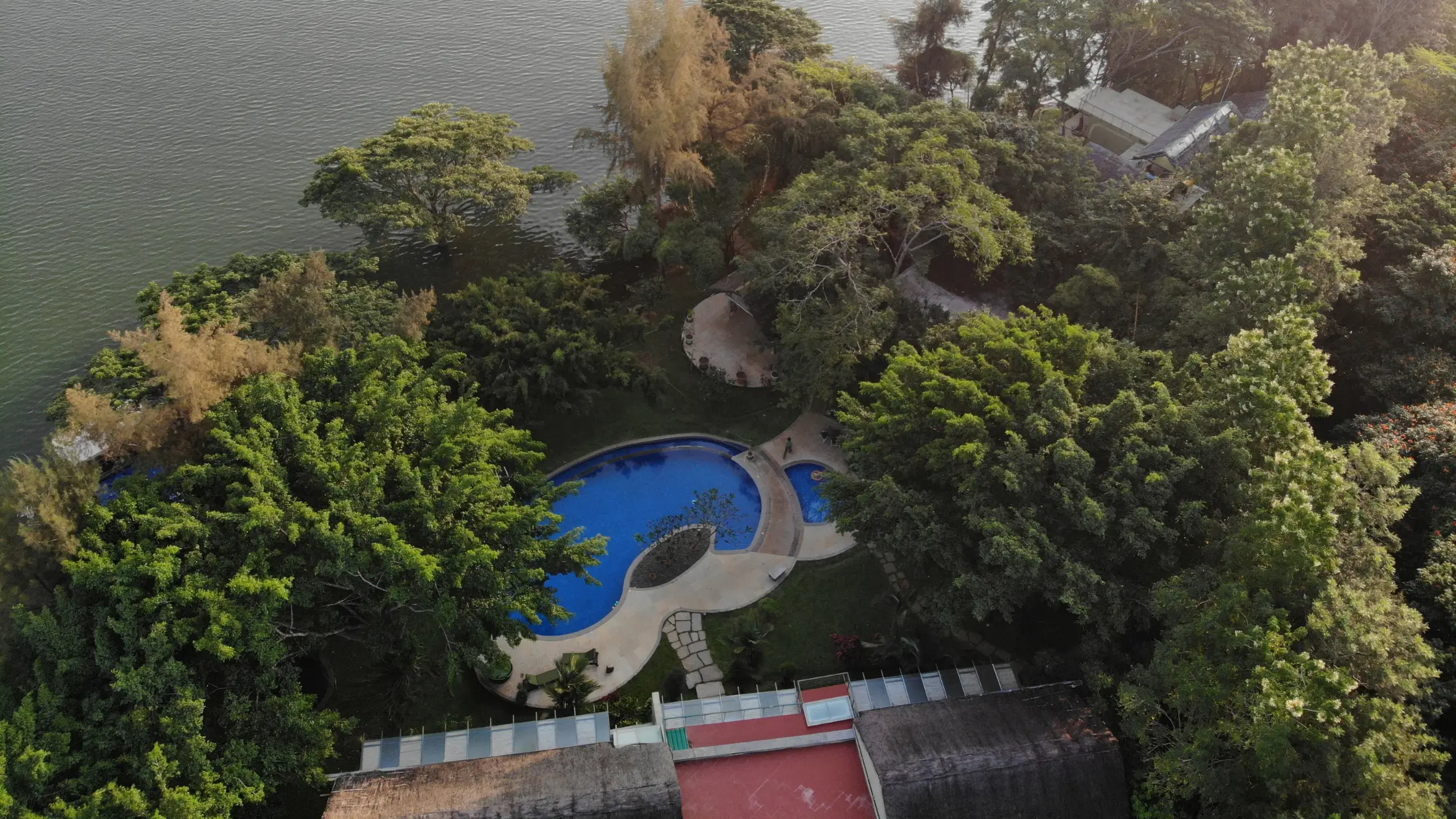 A Day at Waterwoods Where Nature and Comfort Share the Same Address